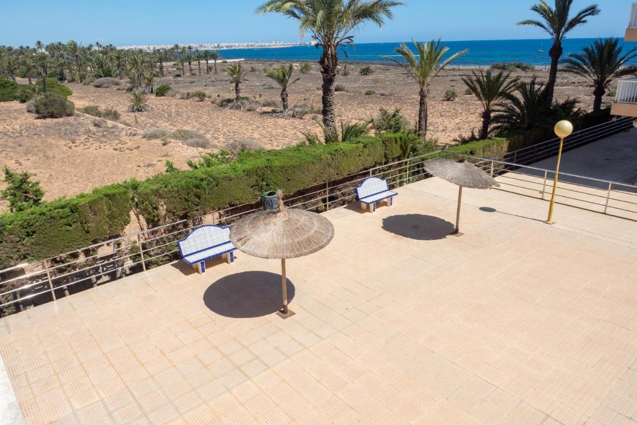 Апартаменты Torrevieja Junto Cala Ferris Экстерьер фото
